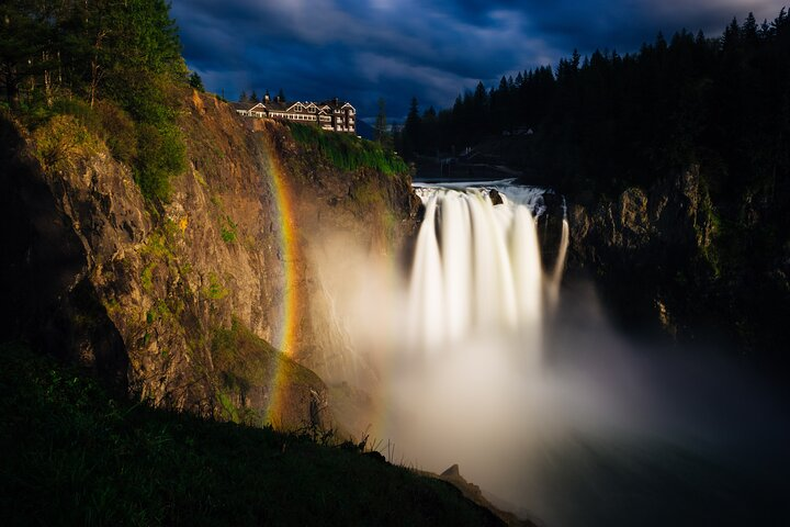 Half-Day Private Tour of Snoqualmie Falls with Pick Up - Photo 1 of 7